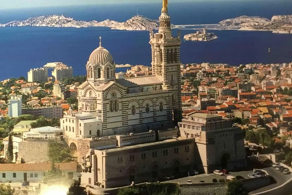 Spacieux Et Bel Appartement Avec Grande Terrasse Marseille France